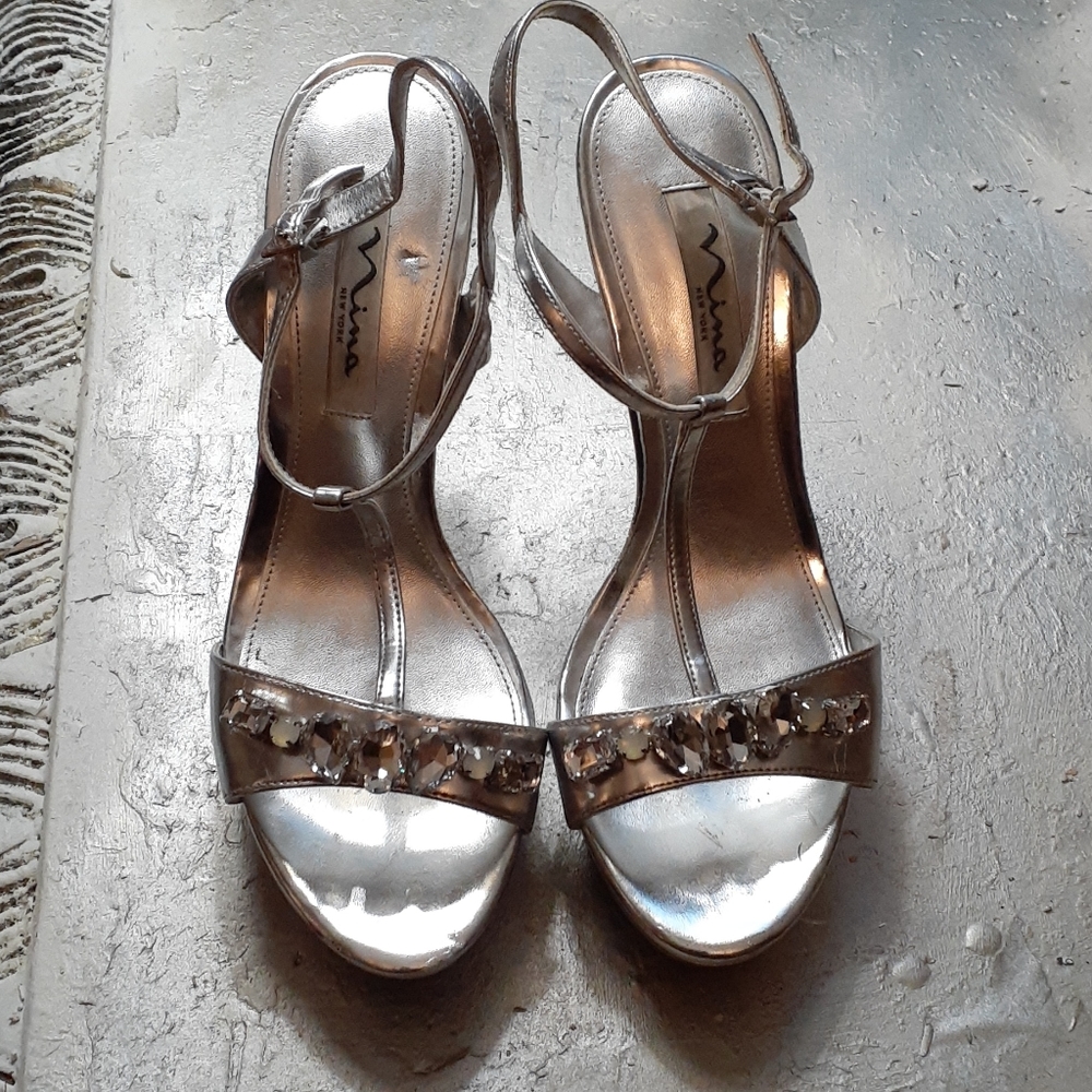 Nina, Size 8, Heels